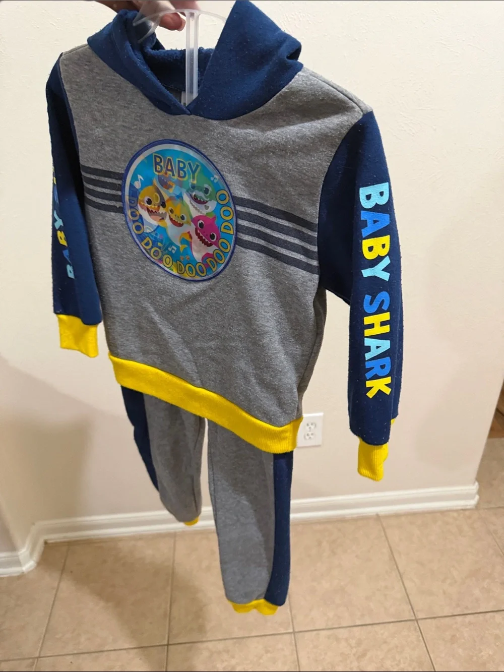 2 size 4T boys jogger sets Jurassic Park & Baby Shark themed